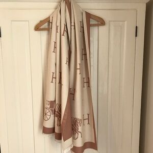 EQUESTRIAN CASHMERE SHAWL/WRAP NWOT